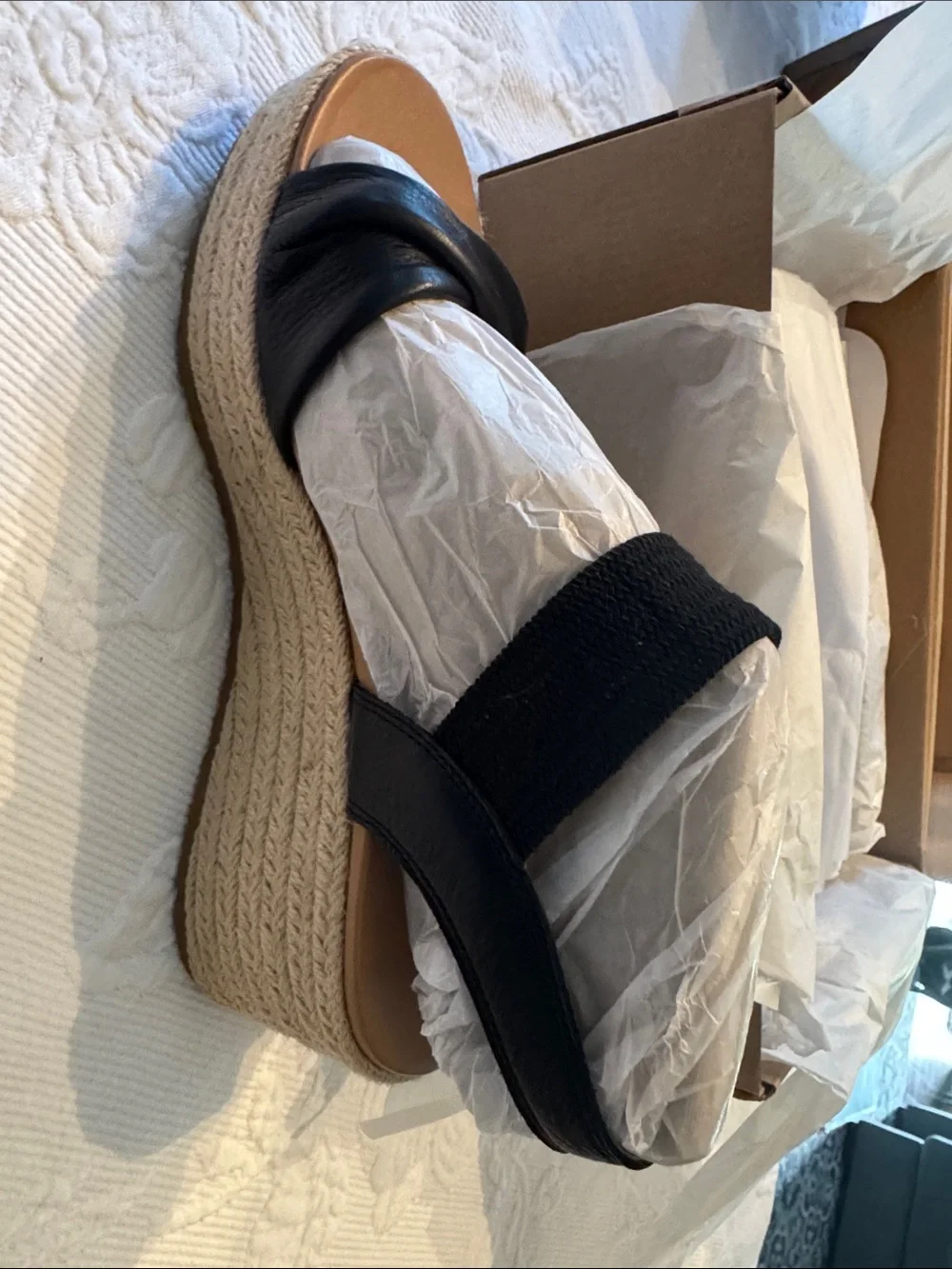 Vionic Darla Black Leather Espadrille Wedge Sandals NIB
